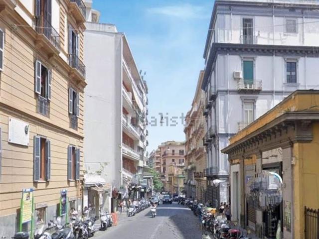 Capannone in affitto a Municipalità 1, Napola