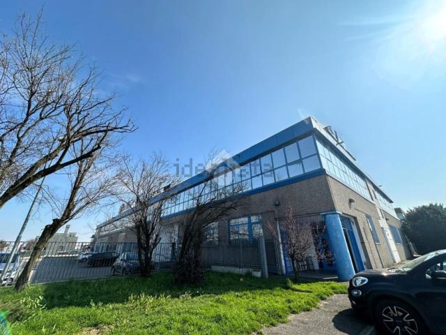 Capannone in affitto a Trezzano Sul Naviglio, Lombardia