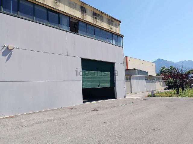 Capannone in affitto a Mercato San Severino, Campania