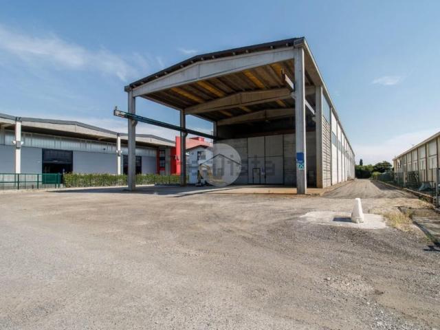 Capannone in affitto a Somaglia, Lombardia
