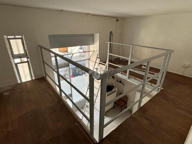Capannone in affitto a Città Nuova-Barriera Nuova-San Vito-Città Vecchia, Villa Opicina