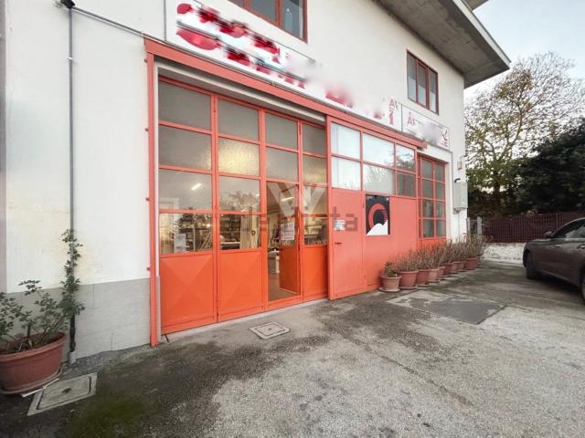 Capannone in affitto a Ripalimosani, Molise
