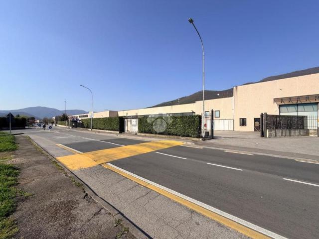 Capannone in affitto a Comunità montana della valle Trompia, Bovezzo