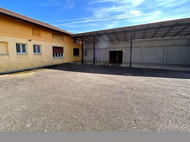 Capannone in affitto a Piemonte, Biella