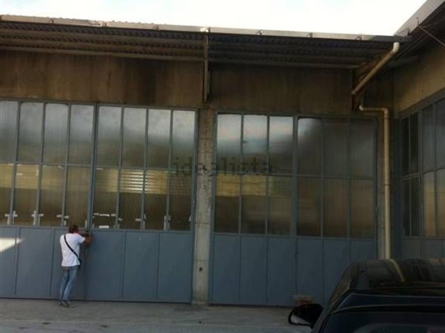 Capannone in affitto a Piemonte, Novara