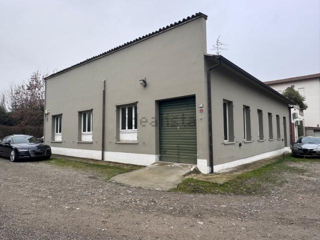 Capannone in affitto a Pieve Modolena, Re