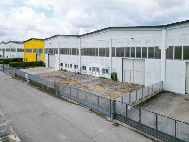 Capannone in affitto a Calvisano, Lombardia