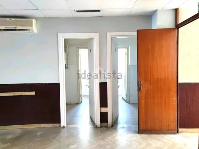 Locale Commerciale in affitto a Unione di Comuni della Romagna Forlivese, Quattro