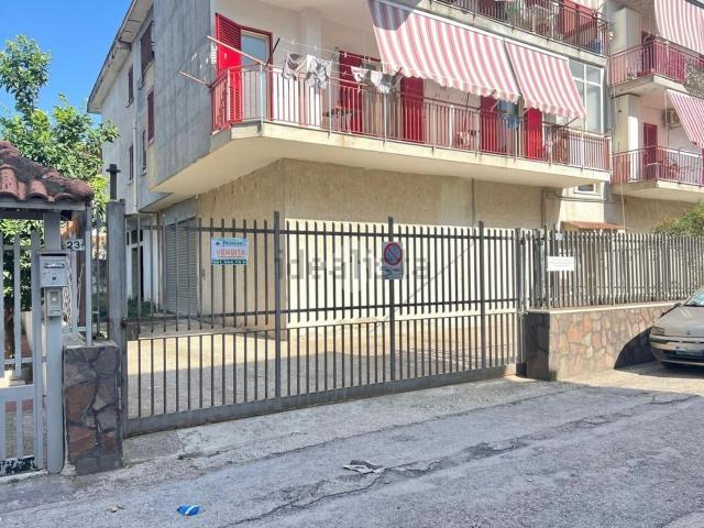 Capannone in affitto a Calvizzano, Campania