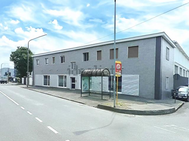 Capannone in affitto a Municipio 4, Milano