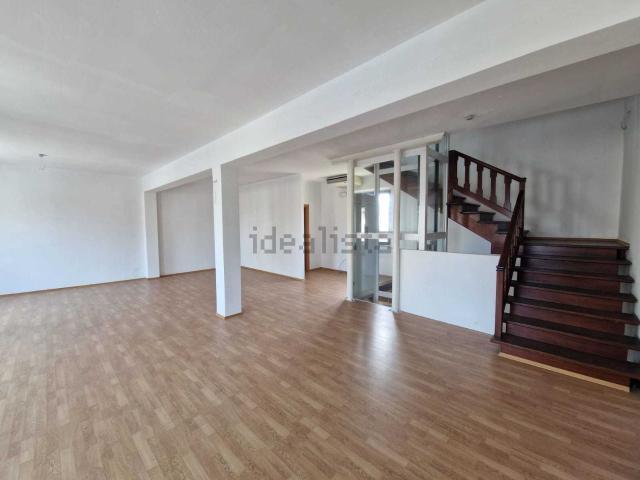 Capannone in affitto a Corte Dovichetti, Bagni Di Lucca Ponte