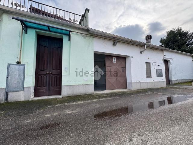 Capannone in affitto a Case Sparse, Piemonte
