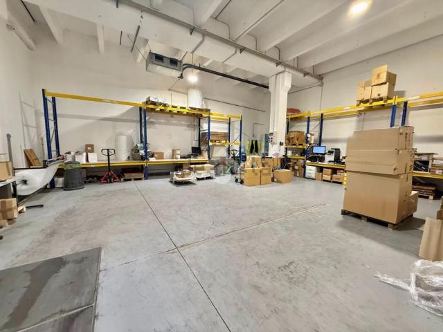 Capannone in affitto a Zona Omogenea Milano Nord, Cinisello Balsamo