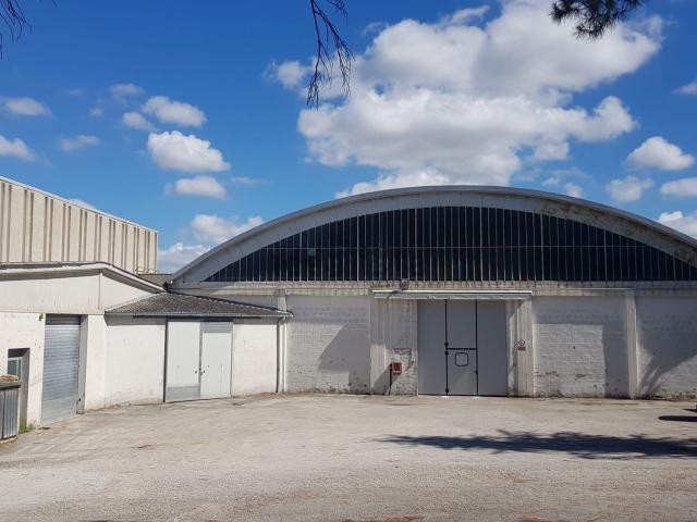 Capannone in affitto a Colli al Metauro, Marche