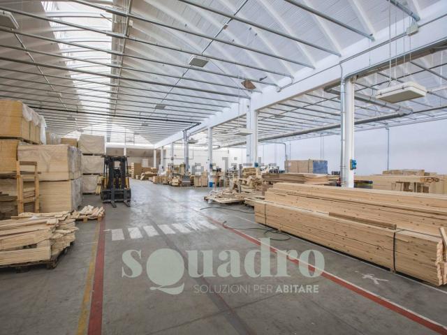Capannone in affitto a Unione di Comuni della Romagna Forlivese, Quattro