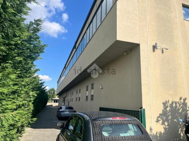 Capannone in affitto a Pieve Emanuele, Lombardia