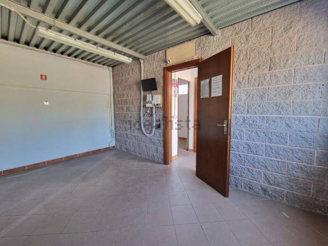 Capannone in affitto a Carrara, Toscana
