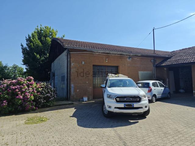 Capannone in affitto a Villaggio Filatura, Piemonte