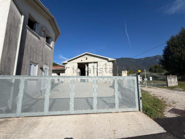 Capannone in affitto a Pieve del Grappa, Borso Del Grappa