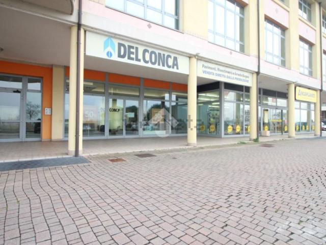 Capannone in affitto a Unione dei comuni Valle del Savio, Cesenà