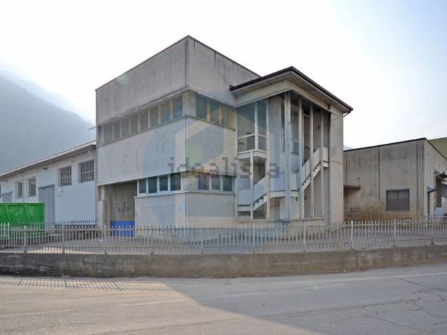 Capannone in affitto a Comunità montana della valle Camonica, Breno