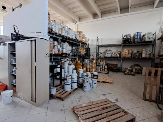 Capannone in affitto a Unione di Comuni della Romagna Forlivese, Quattro