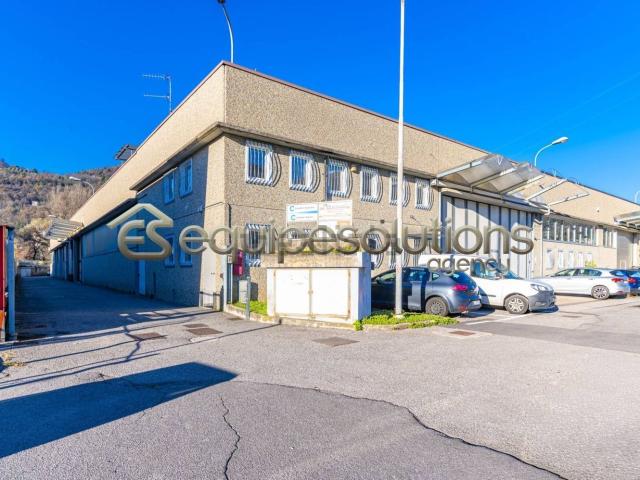 Capannone in affitto a Nembro, Lombardia