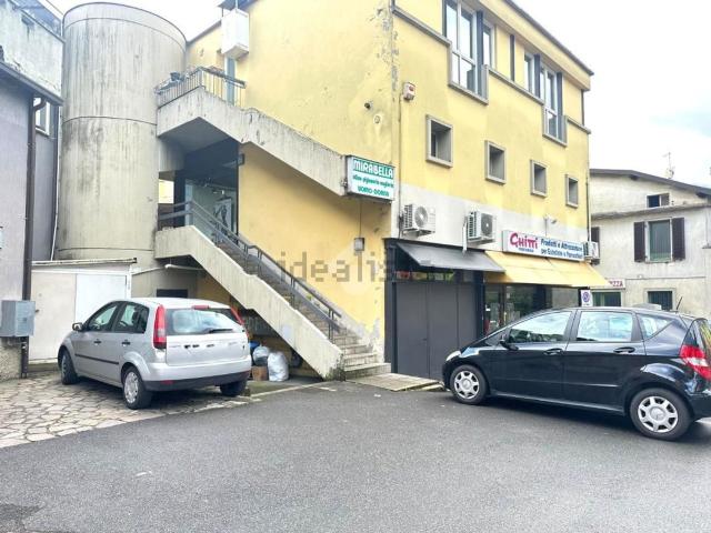 Capannone in affitto a Comunità montana della valle Camonica, Darfo