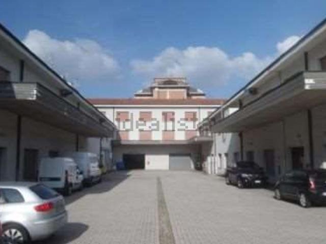 Capannone in affitto a Unione delle Terre d'Argine, Carpi
