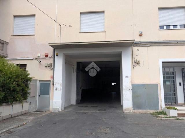 Capannone in affitto a Grignano, Prato