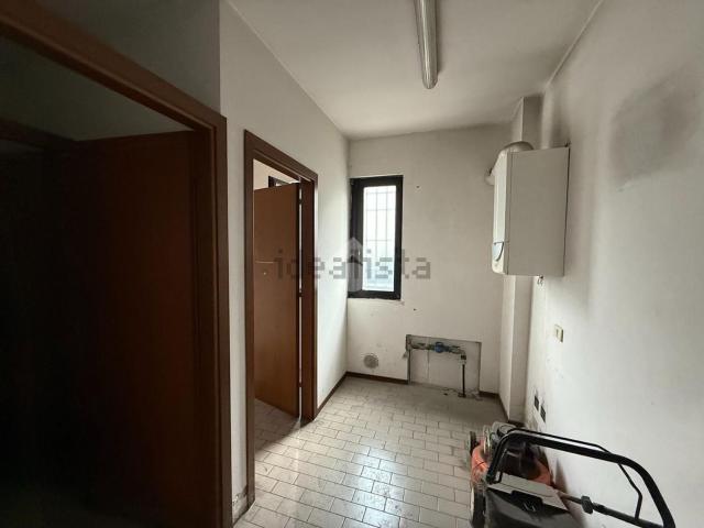 Capannone in affitto a Cella, Re