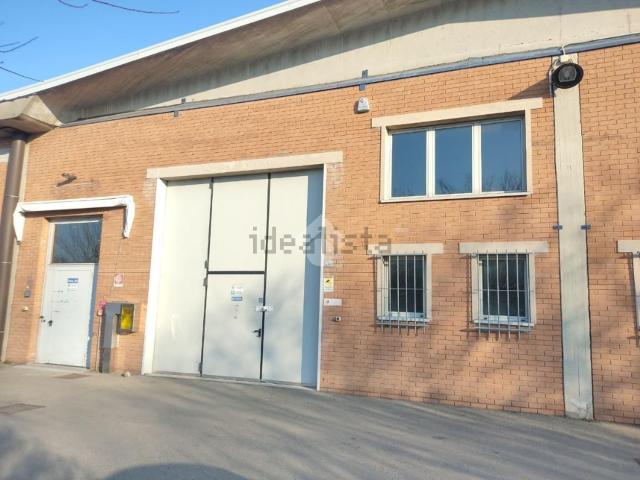 Capannone in affitto a Unione delle Terre d'Argine, Carpi