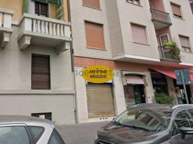 Capannone in affitto a Municipio 6, Milano