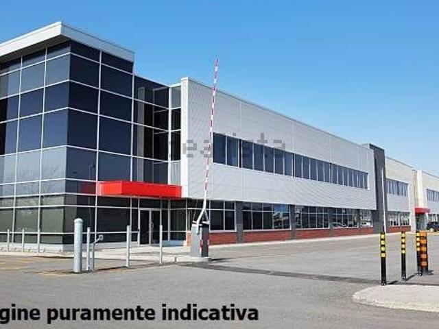 Capannone in affitto a Prato, Toscana