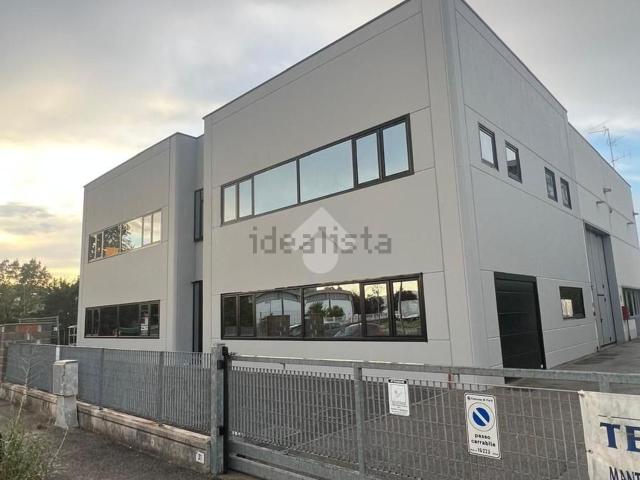 Capannone in affitto a Unione di Comuni della Romagna Forlivese, Quattro