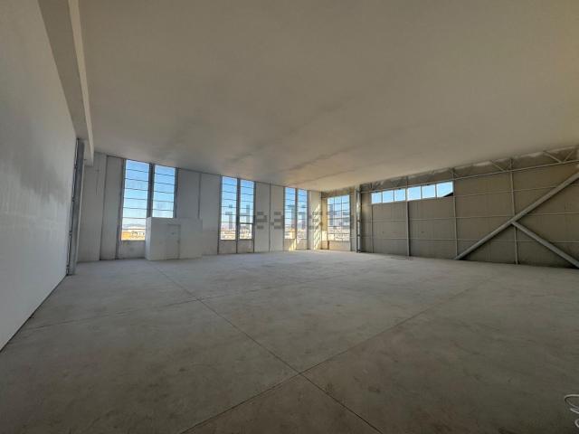 Capannone in affitto a Municipalità 6, Napola