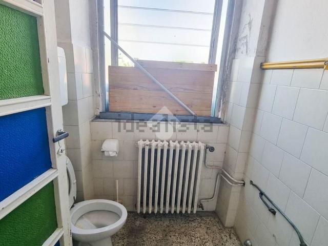Capannone in affitto a Vescogna, Calco