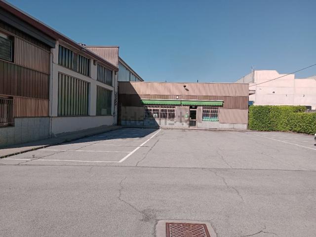 Capannone in affitto a Tetto Bovis, Piemonte