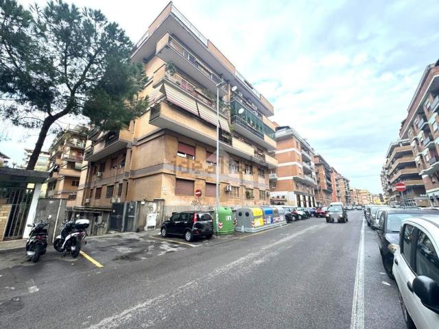 Capannone in affitto a Municipio Roma XI, Roma Capitale