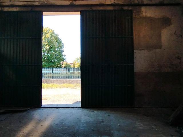 Capannone in affitto a Unione Comuni Modenesi Area Nord, Mirandola