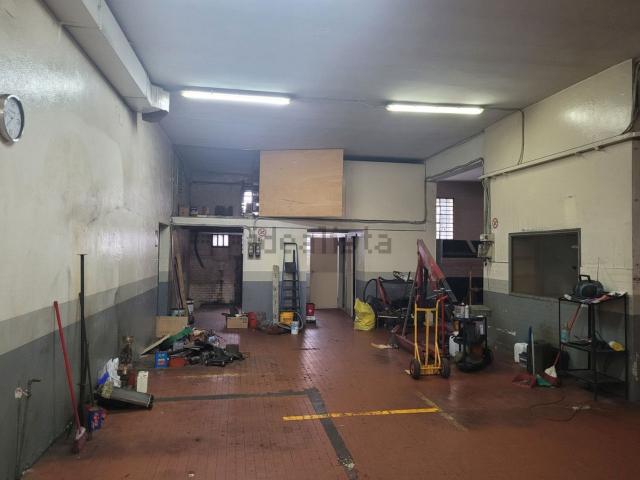 Capannone in affitto a Unione dei comuni del Distretto Ceramico, Fiorano Modenese