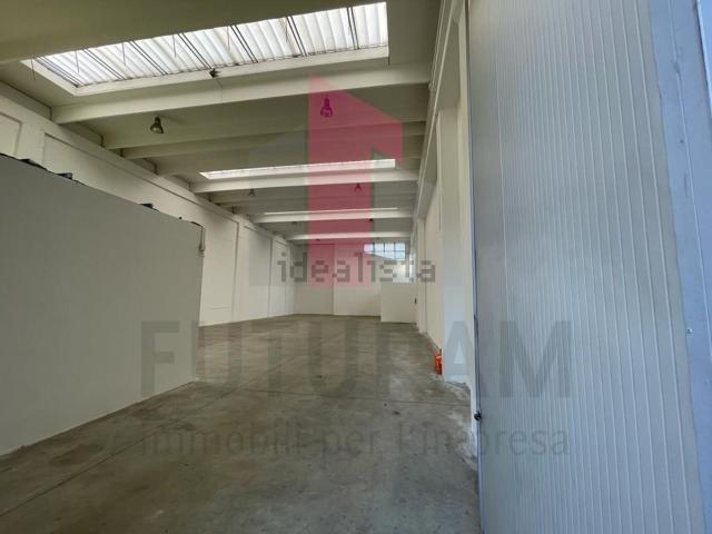 Capannone in affitto a Malo, Veneto