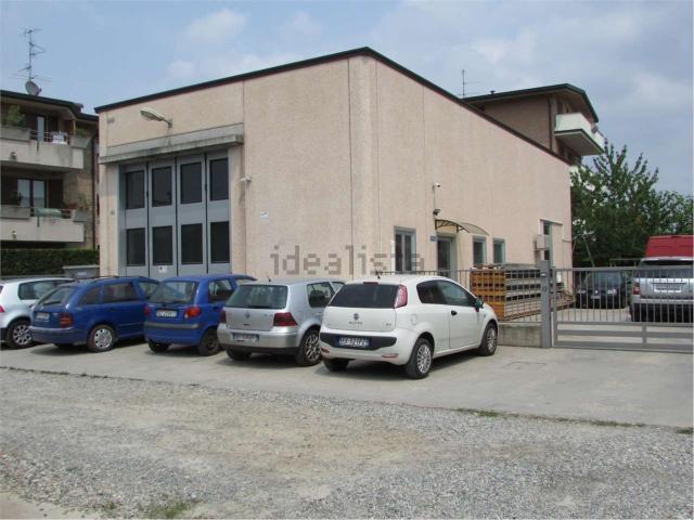 Capannone in affitto a Cucciago, Lombardia