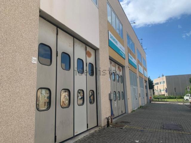 Capannone in affitto a Livorno, Toscana