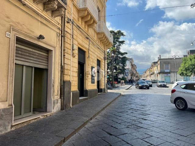 Capannone in affitto a Giarre, Sicilia