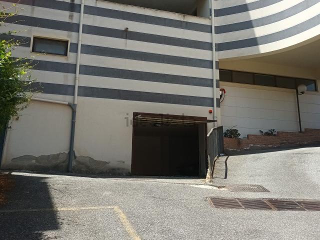 Capannone in affitto a IV Circoscrizione, Messina