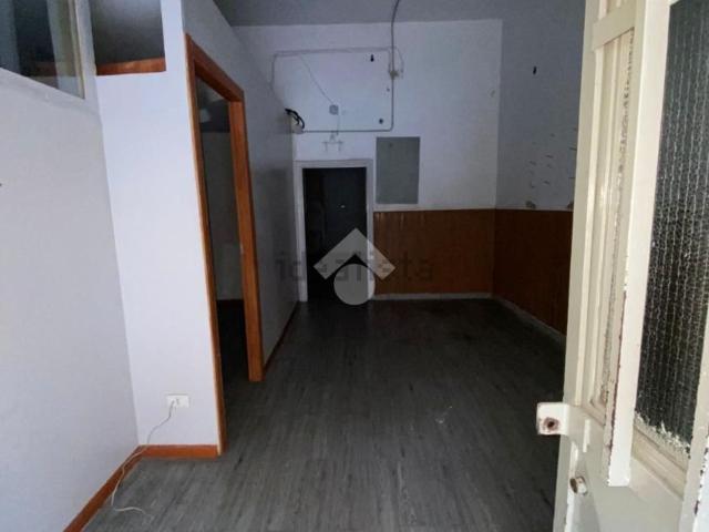 Capannone in affitto a Municipalità 7, Napola