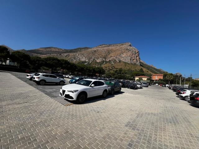 Capannone in affitto a Carini, Palermo