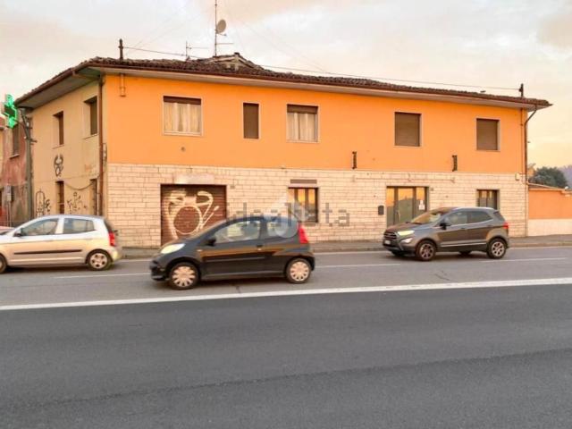 Capannone in affitto a Villaggio Prealpino, Brescia