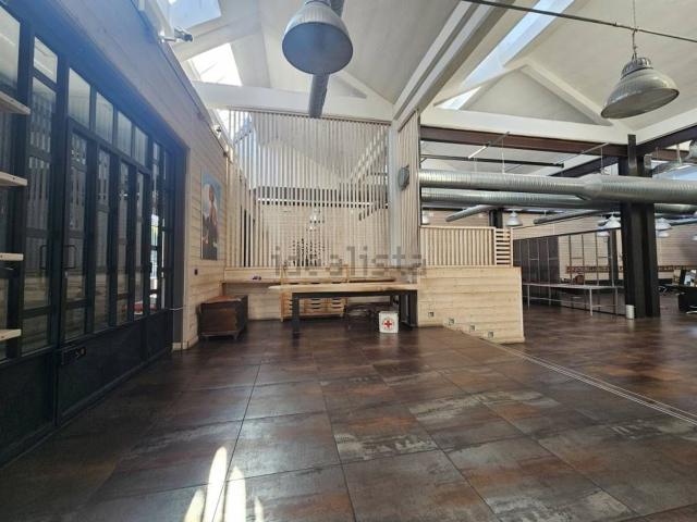 Capannone in affitto a Arnate, Gallarate